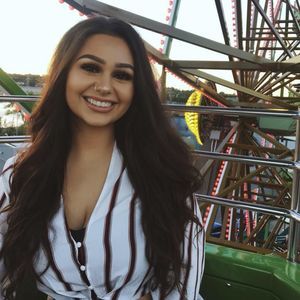 Meet your Posher, Iris